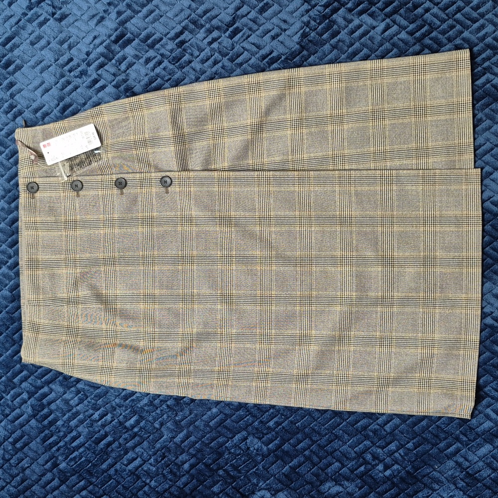Uniqlo Side Button Checked Wrap Midi Skirt In Grey Size Large, New W Tags